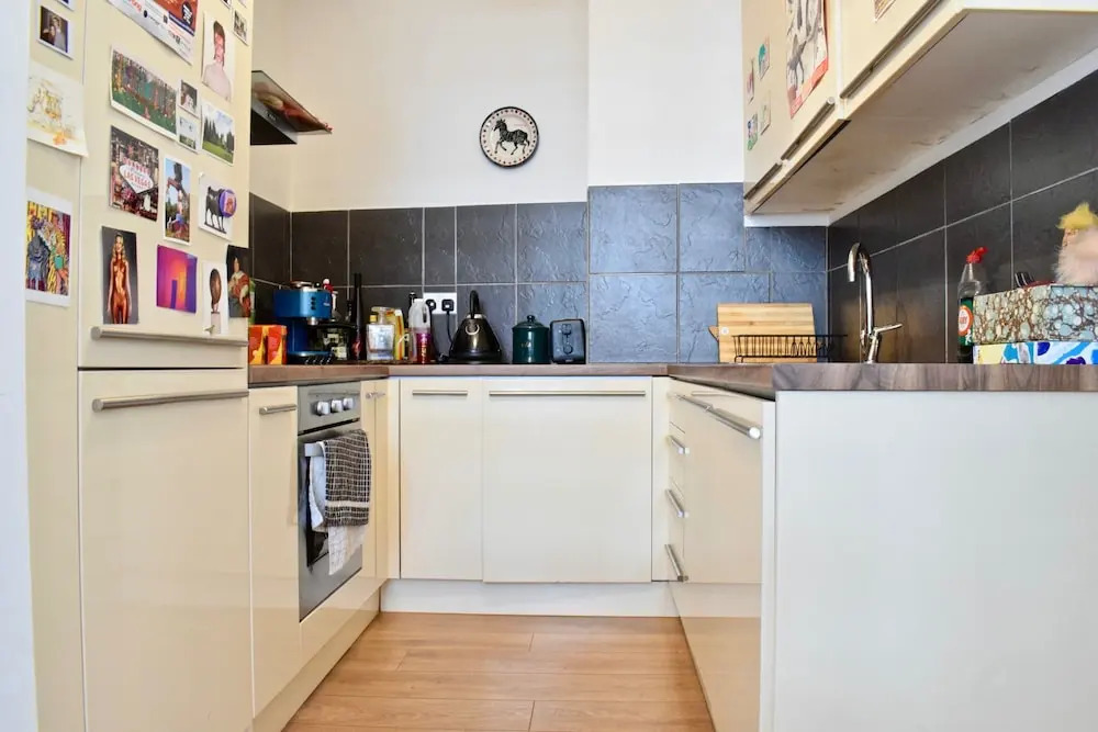 Modern 2 Bedroom Flat in Chalk Farm