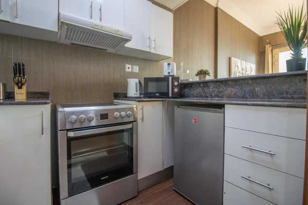 Full Marina View Beautiful 1BR in Dubai Marina - Manchester 12