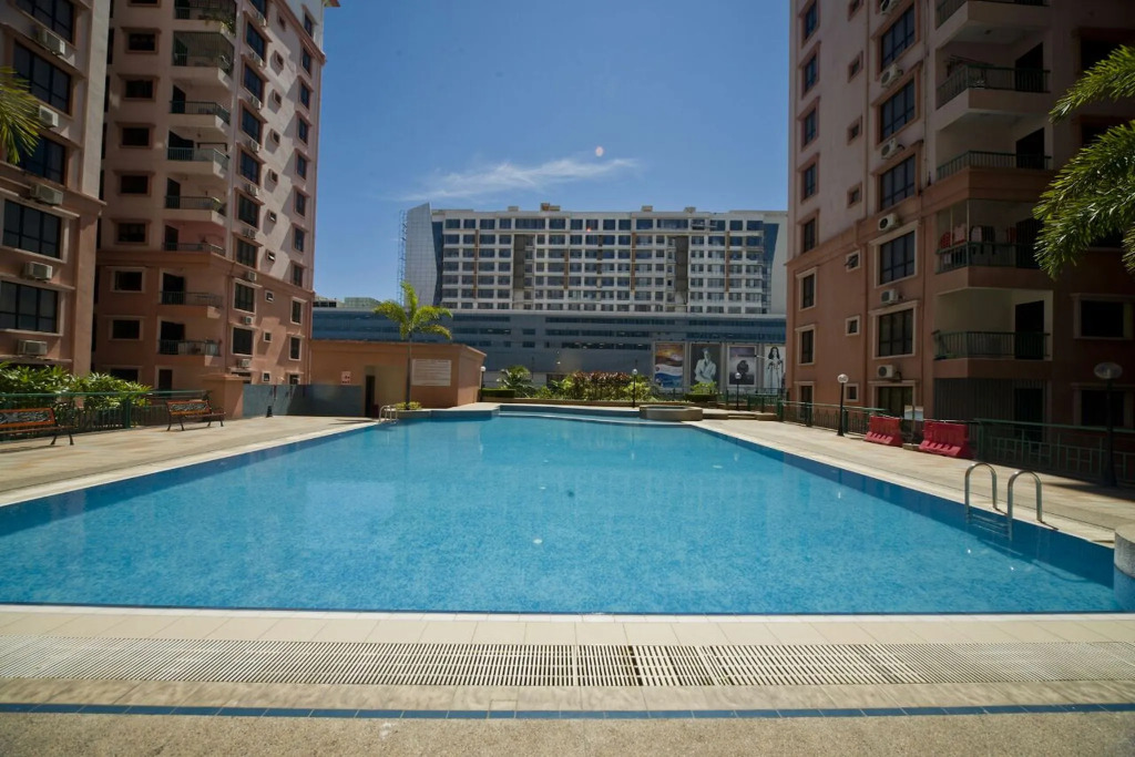 Nana Marina Court