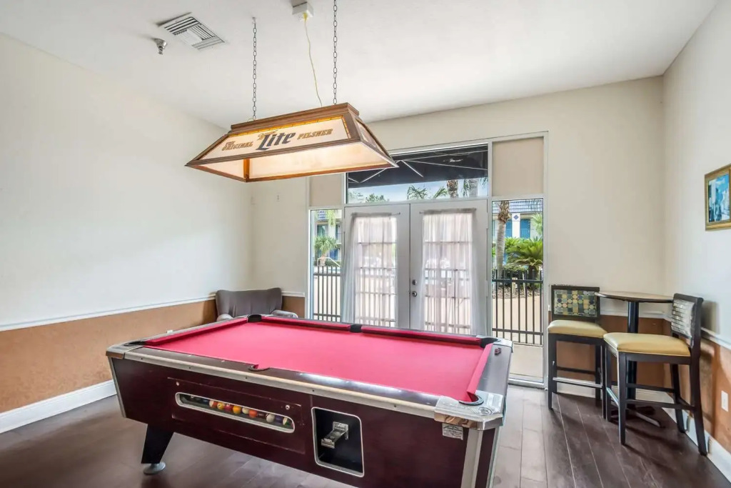 Clarion Inn & Suites Central Clearwater Beach