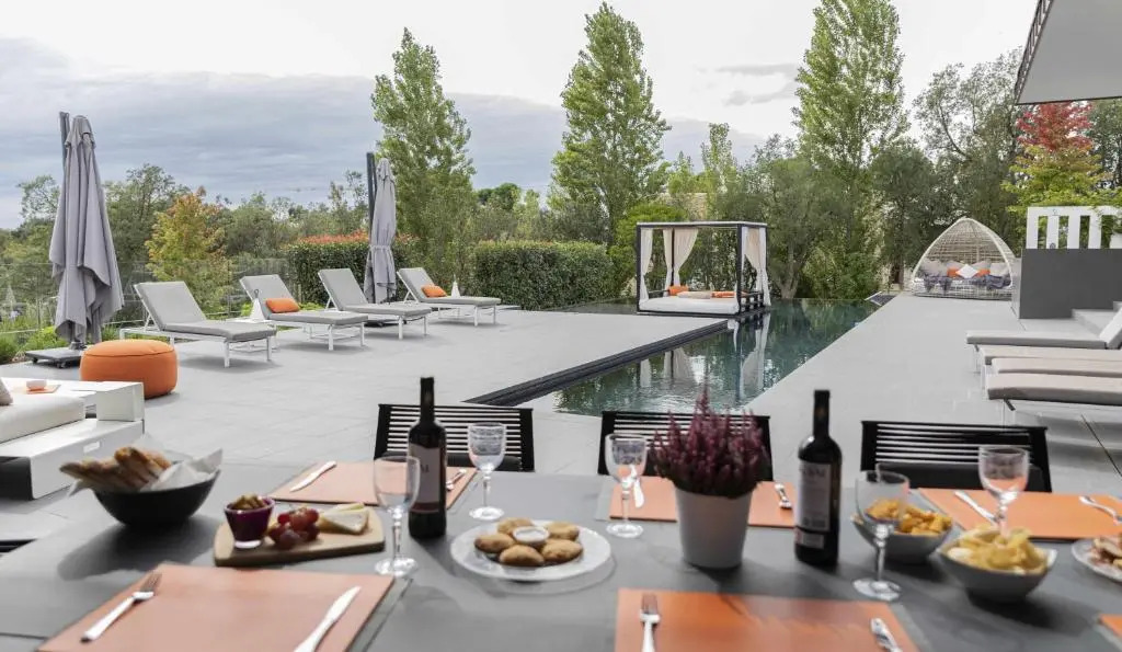 Luxurious Golf Villa La Vinya 5