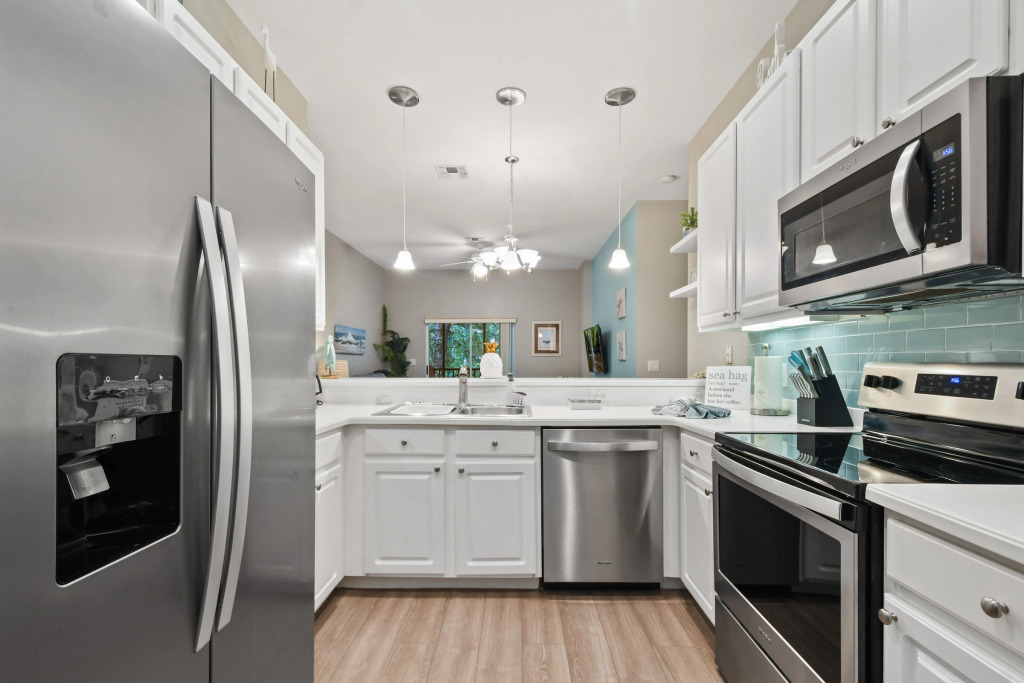 Coastal unit with 3 bedrooms and Disney room