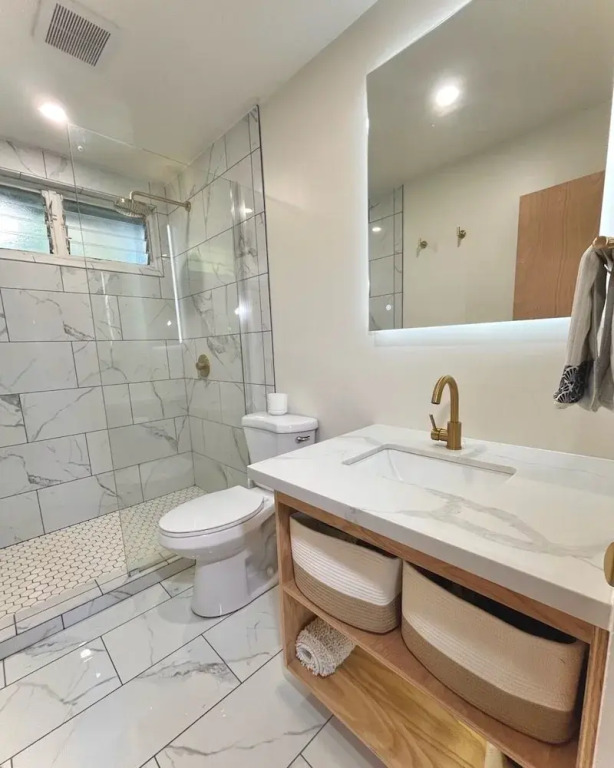 Akule Clubhouse: Bala One Bedroom Beach Retreat w/Sauna! 1 Condo by RedAwning