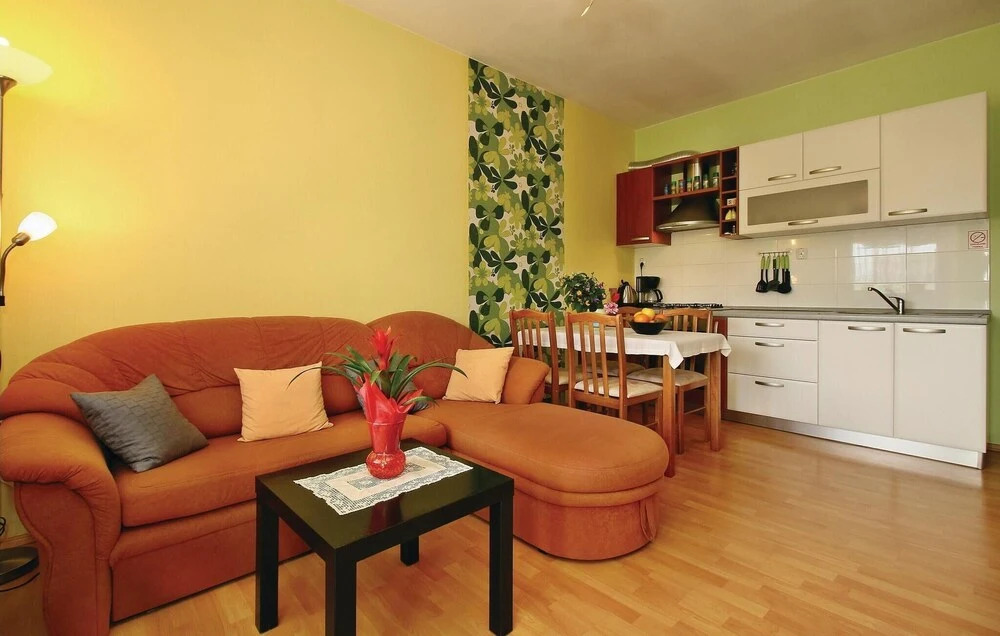 Awesome Home in Umag With Wifi and 2 Bedrooms