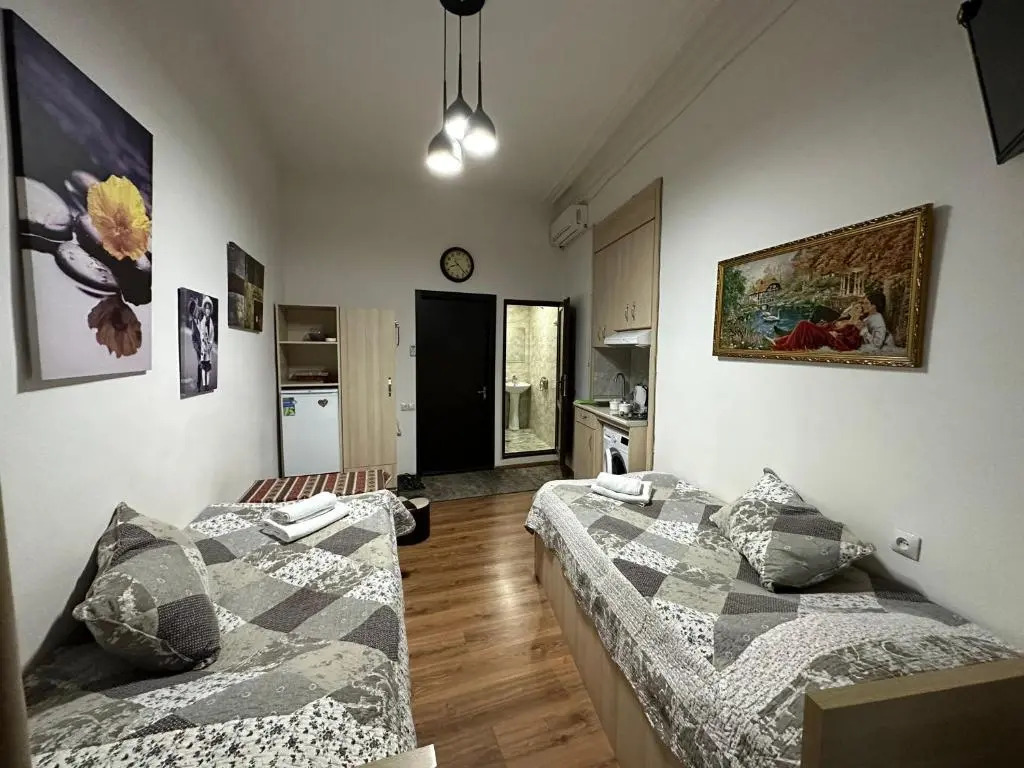 Leselidze Guest House