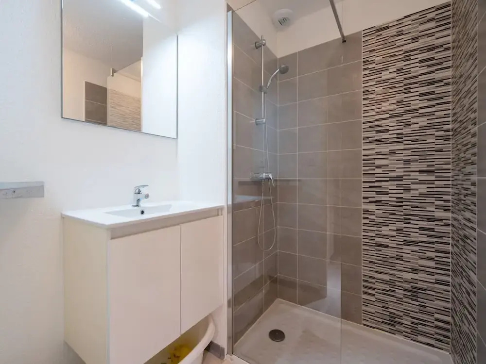 Stylish Stay by Serignan Sea