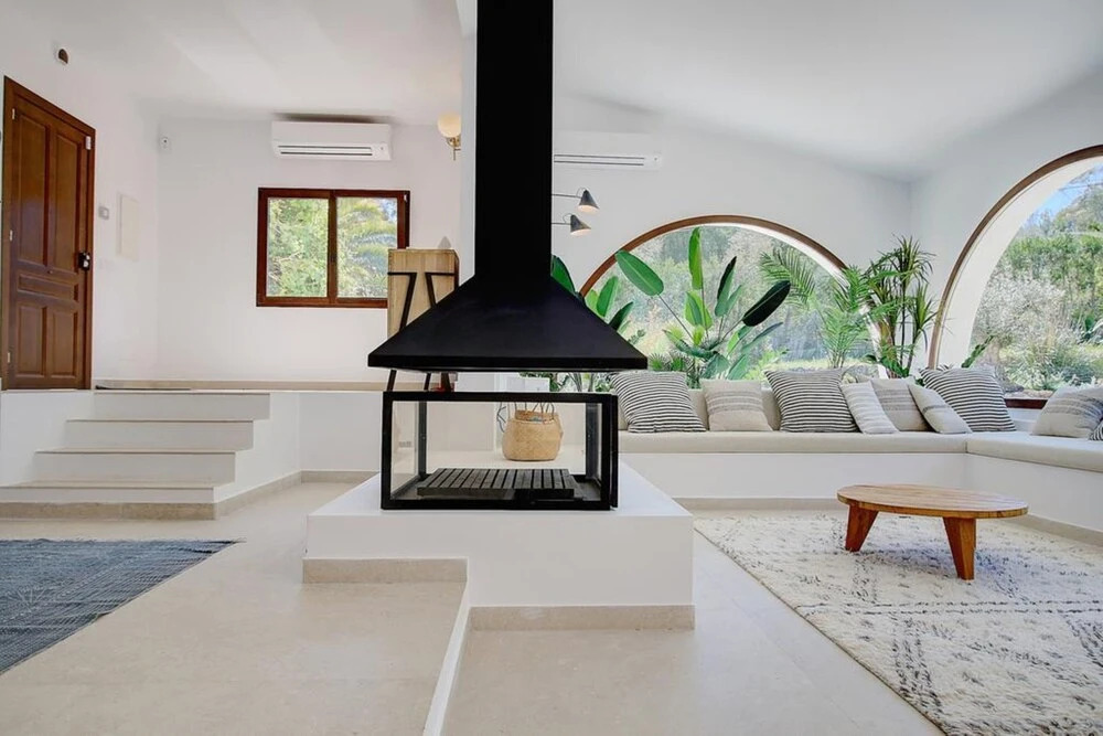 Villa - 4 Bedrooms with Pool and WiFi - 107785