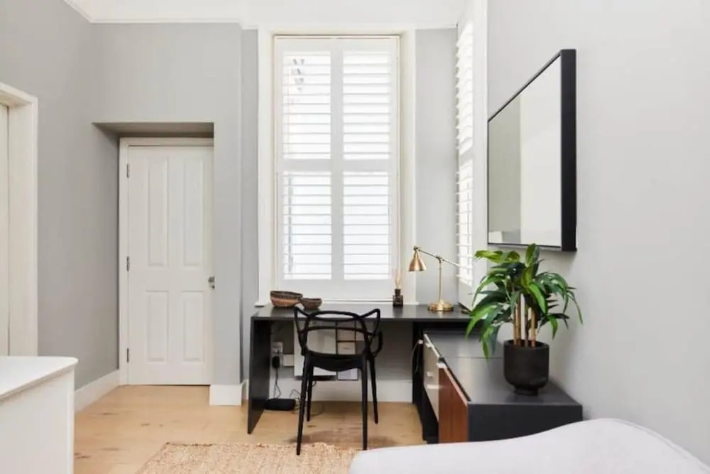The Ealing Space - Classy 5BDR House with Garden and Parking