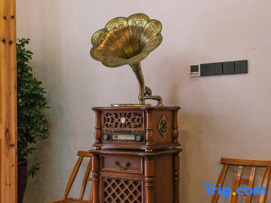 Yuny Valley · Hidden World · YINS · Designer's Boutique Stay (Anji Yunshang Prairie)
