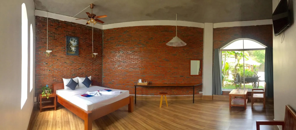 The Coconut House Hotel