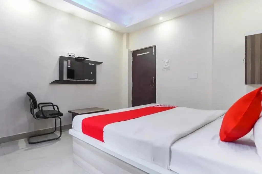 Aashirwad Guest House  by OYO Rooms