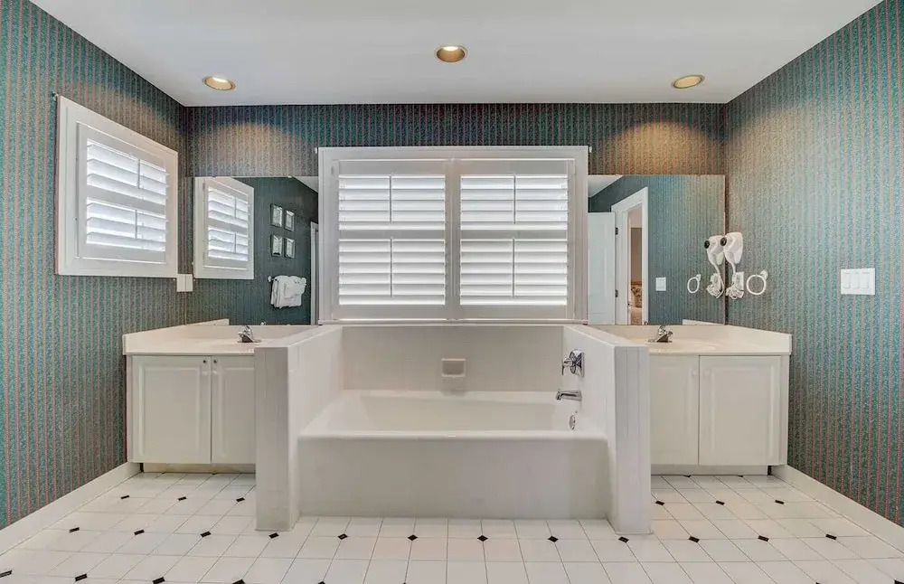 103 Grand Pavilion by Avantstay Steps to Beach!