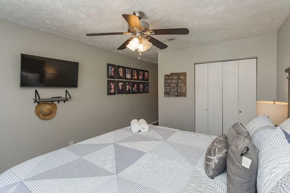 Fun Buena Vista Heights Home Close to Downtown