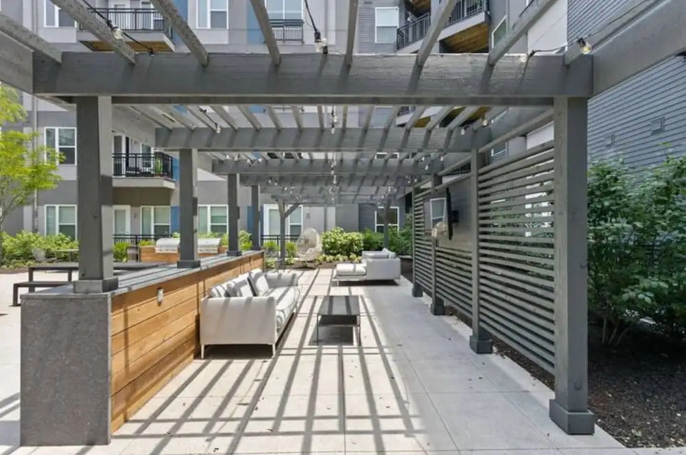 CozySuites at East Washington