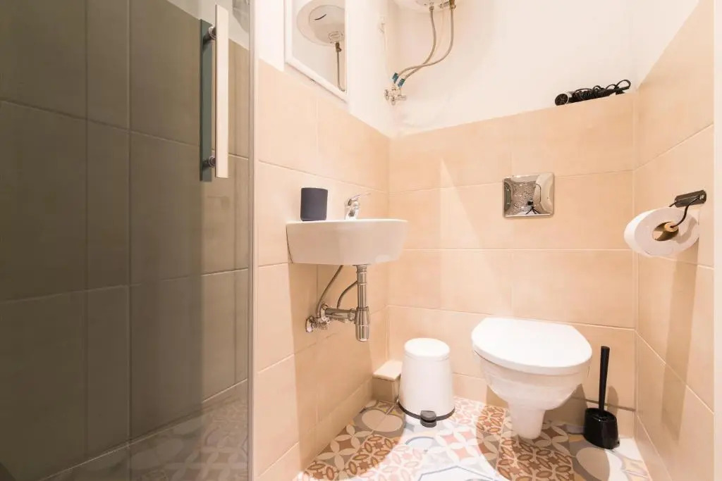 Light Studio Apartment