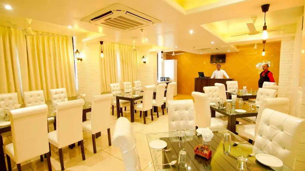 Hotel Amrta