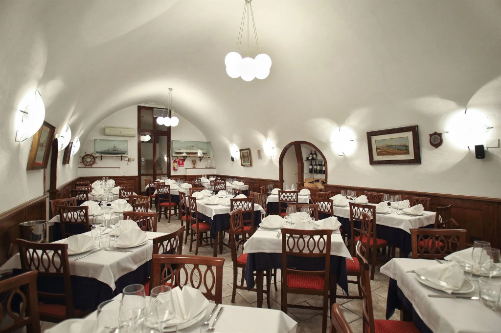 Al Pescatore Hotel & Restaurant