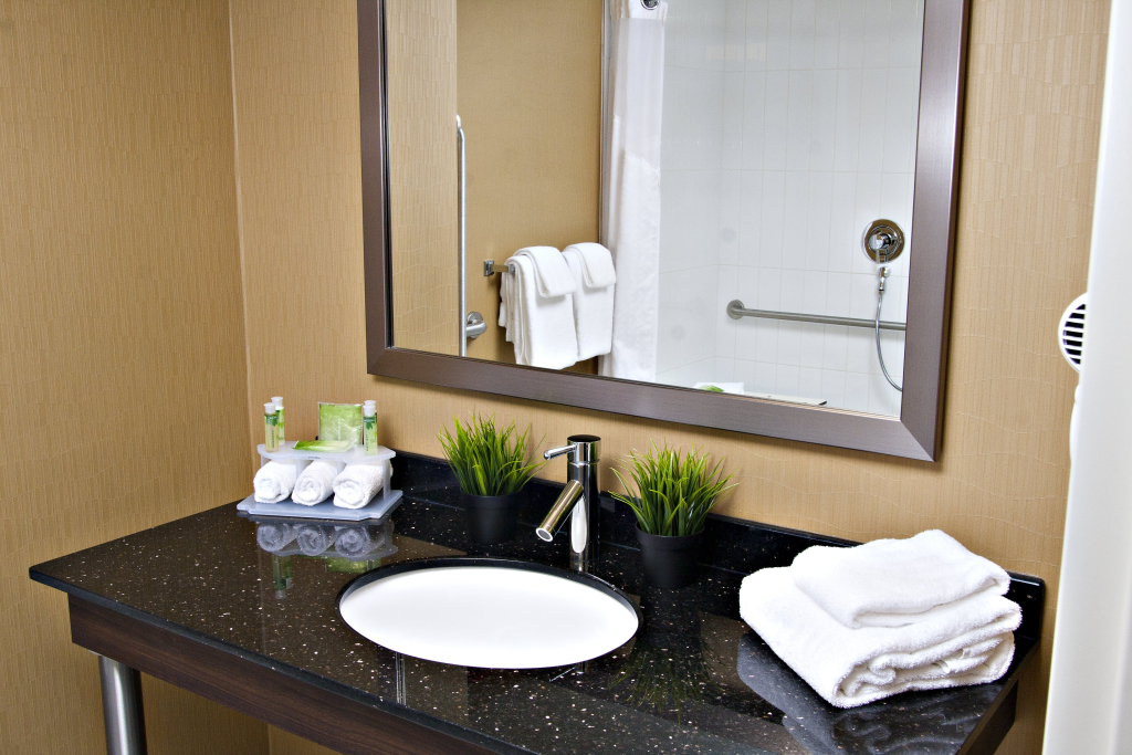 Holiday Inn Express Pembroke by IHG
