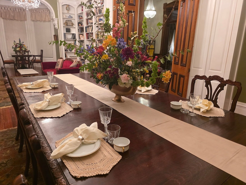 Baer House Inn
