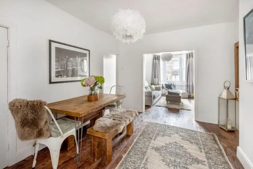 2 Bedroom Bath Townhouse With Parking