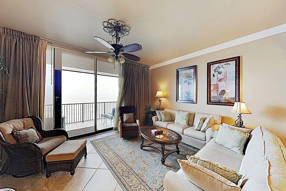 Gulf-view 3BR Penthouse: Suntide III - Unit 1105