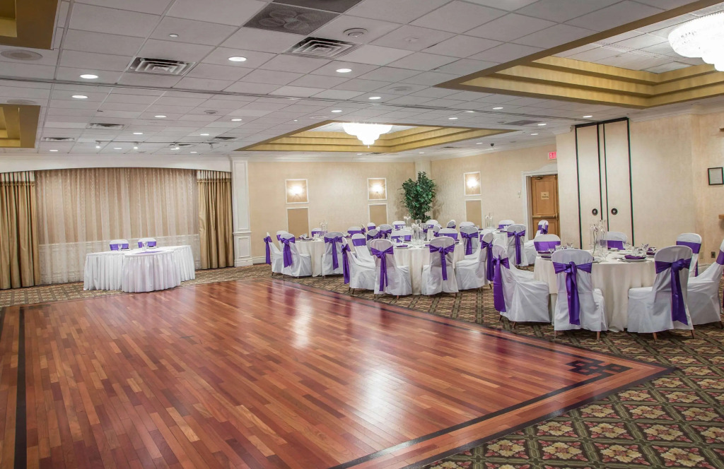 Clarion Hotel & Conference Center Toms River