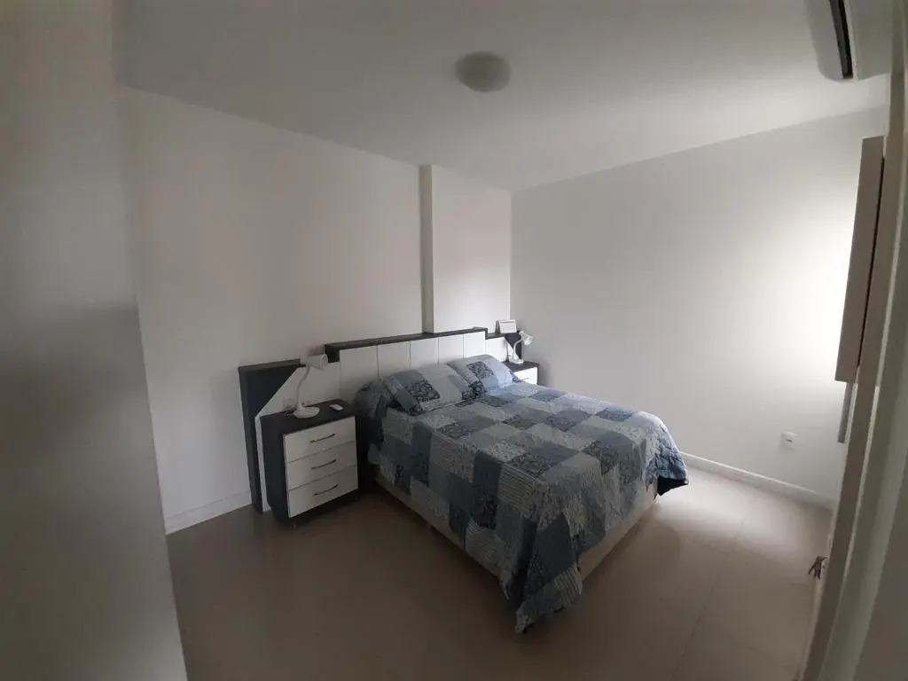 Lindo apto de 3 quartos, a 100m da praia, com ar-condicionado em todos os ambientes