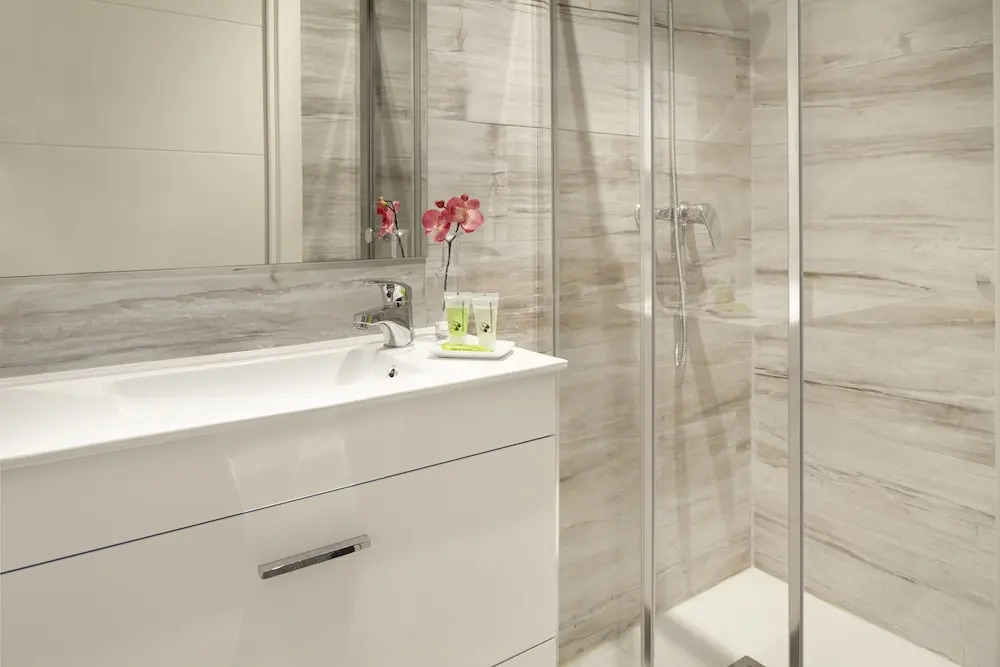 Bermingham Apartment by FeelFree Rentals