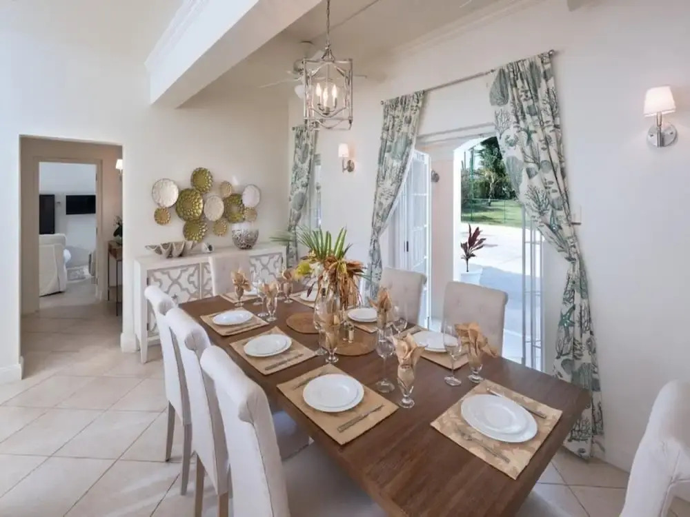 Sunny Vacation Villa 72