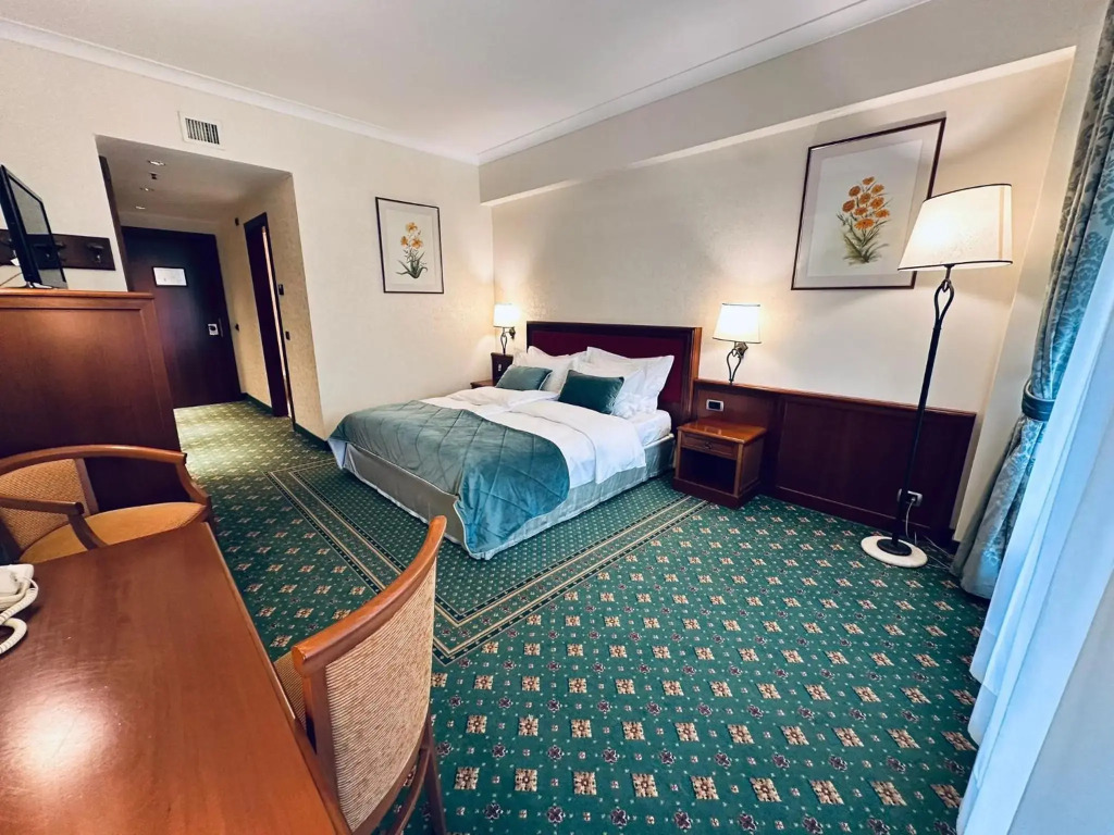 Lux Garden Hotel