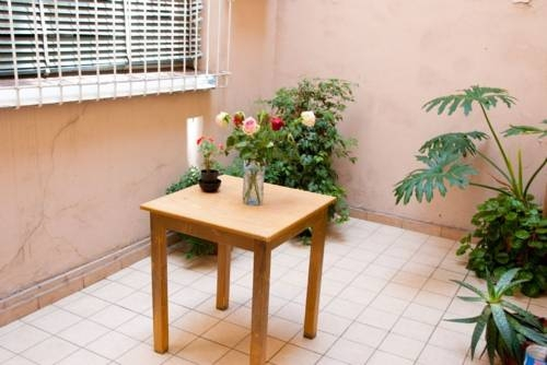 Backpackers Travel Hotel
