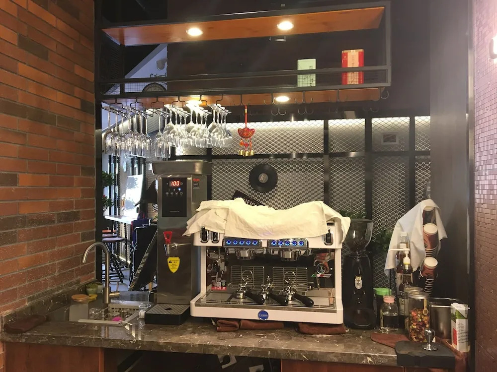 James Joyce Coffetel Xian Nanmen Ming City Wall Xiaonanmen