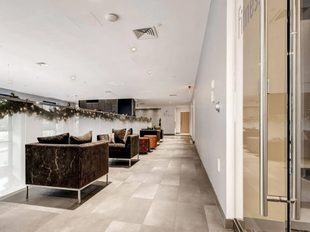 Global Luxury Suites at The Theatre District