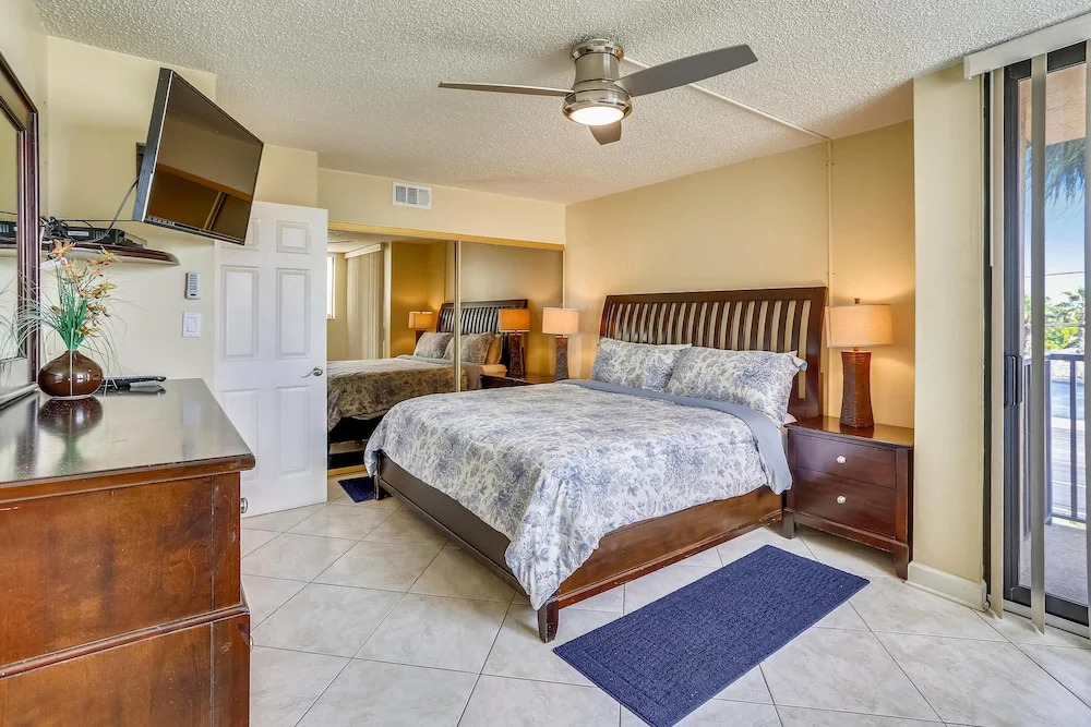 Trillium 1A South Corner/amazing Remodel/stunning View!
