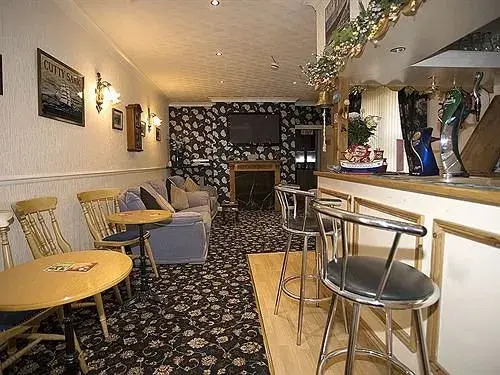 Avalon Hotel - Guest House