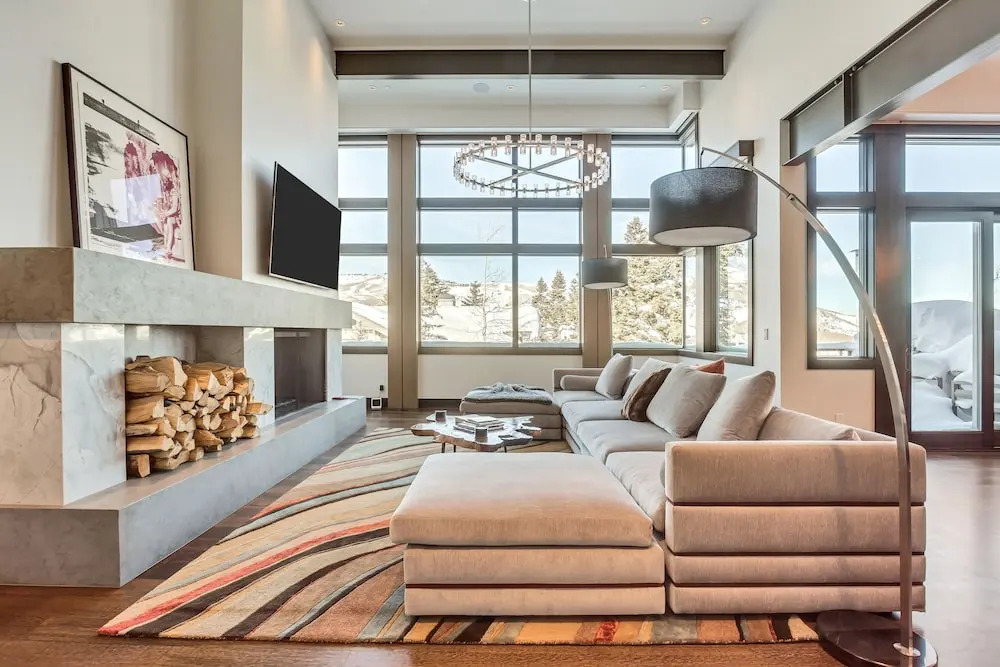 Stunning 6-bedroom Chalet in Heart of Park City 6 Home by Redawning