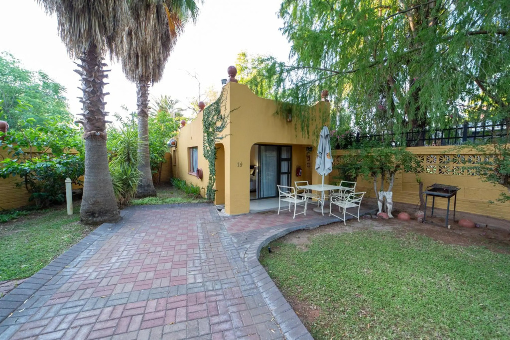 Sunriver Kalahari Lodge Riverside stay in Upington
