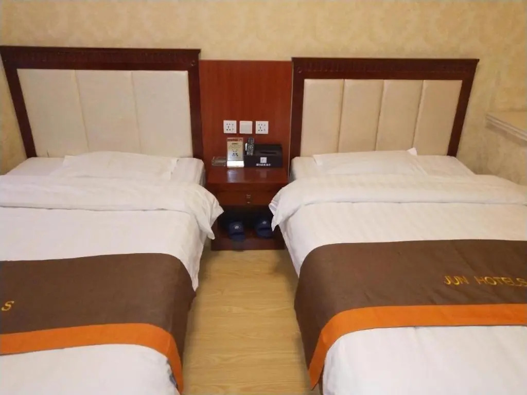 JUN Hotels Hebei Baoding Rongheng Jintai West Road