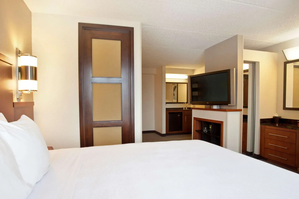 Hyatt Place across from Universal Orlando Resort