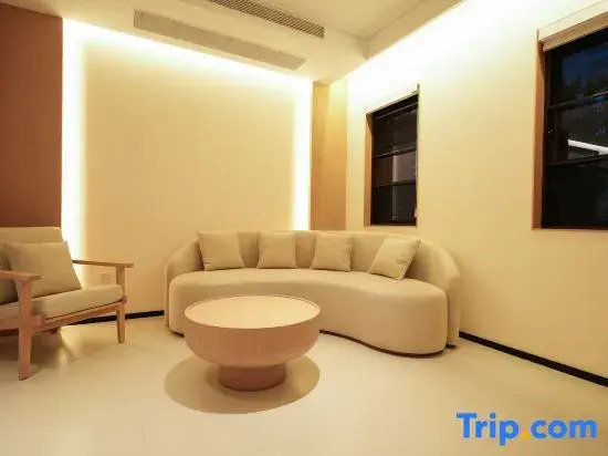 Xianju Jiuhe Villa (Shenxianju Tourist Resort)