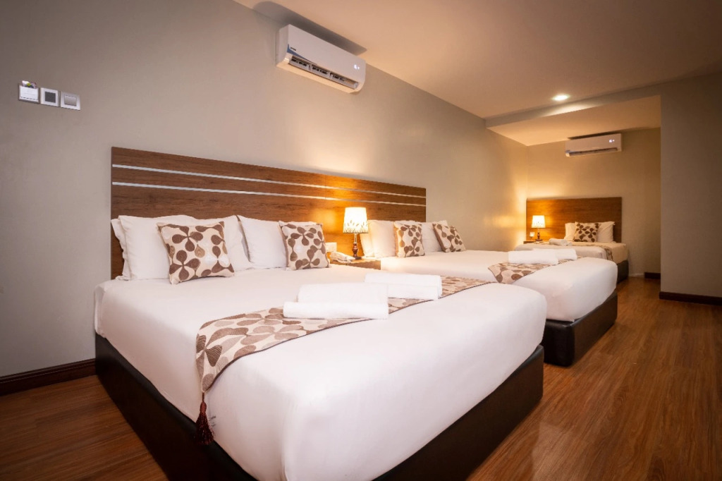 ZEN Rooms Metropol Hotel