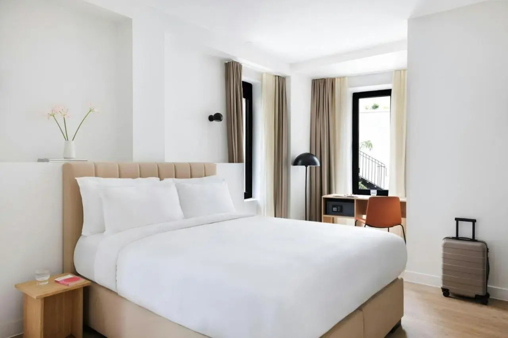 Yvette Hotel Porte de Versailles, Sonder