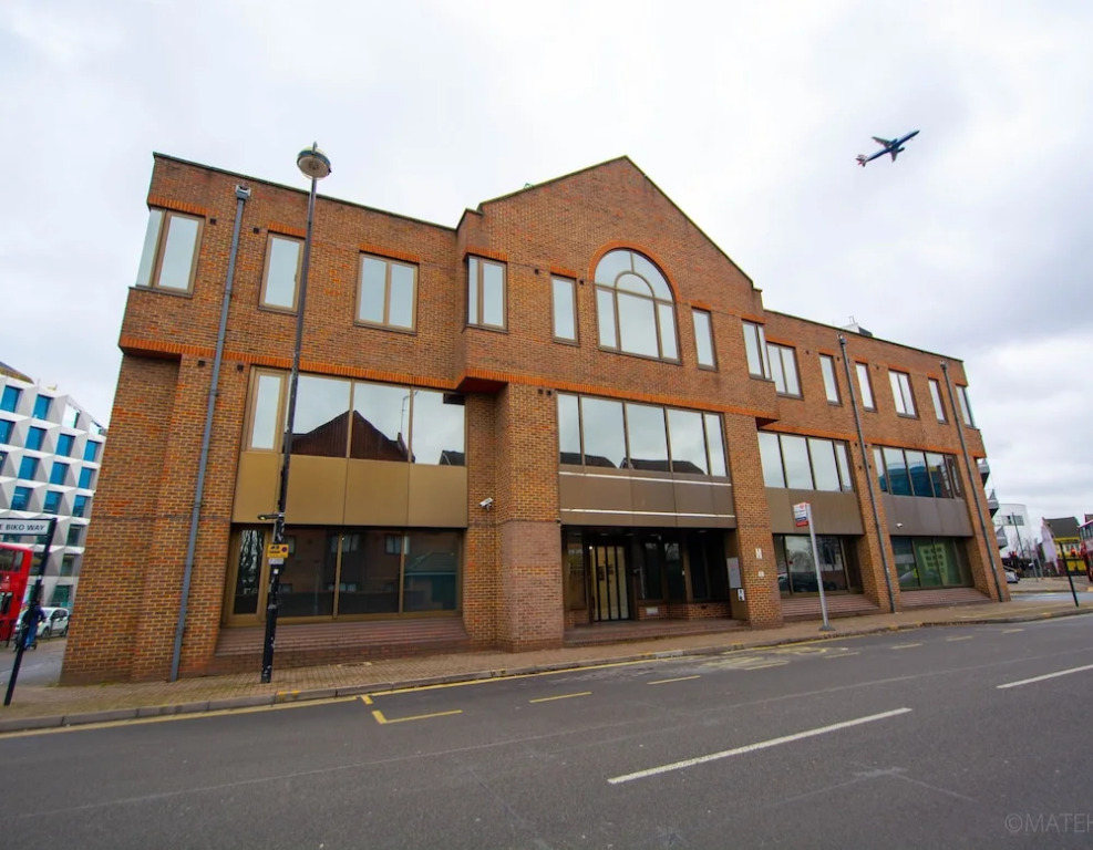 Somerville Apartments  London Heathrow