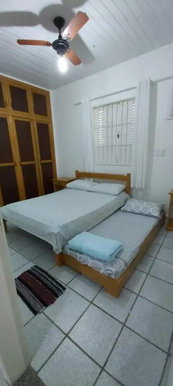 CASA COM PISCINA no CENTRO