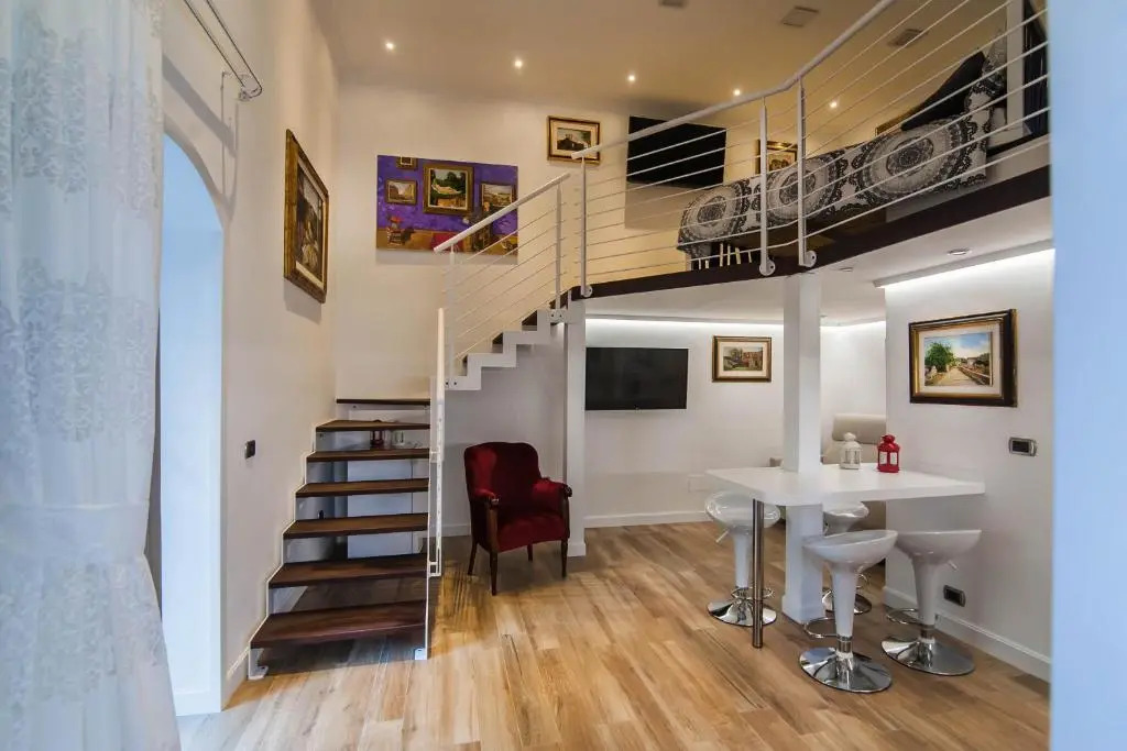 Solimena House 44
