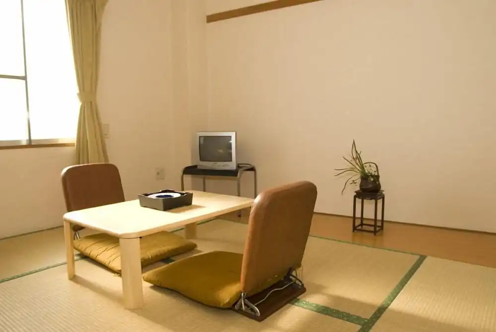 Aoi Hotel