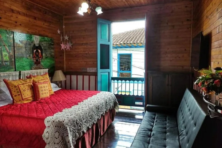 Hotel Tibouchina