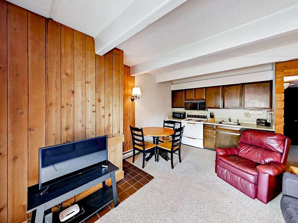 Vail  W/ Pool & Hot Tubs 1 Bedroom Condo