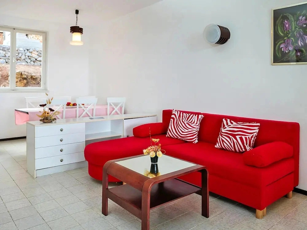 Elegant Resort Stay for 4 in Jelsa