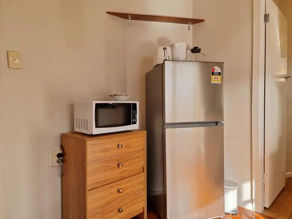 Cosy Unit by Airport - Heat Pump - WIFI